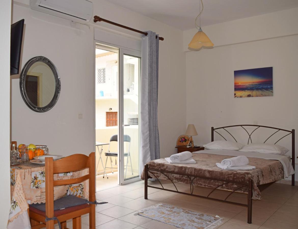 Stelios Studios Chrissi Akti Chania Exterior foto